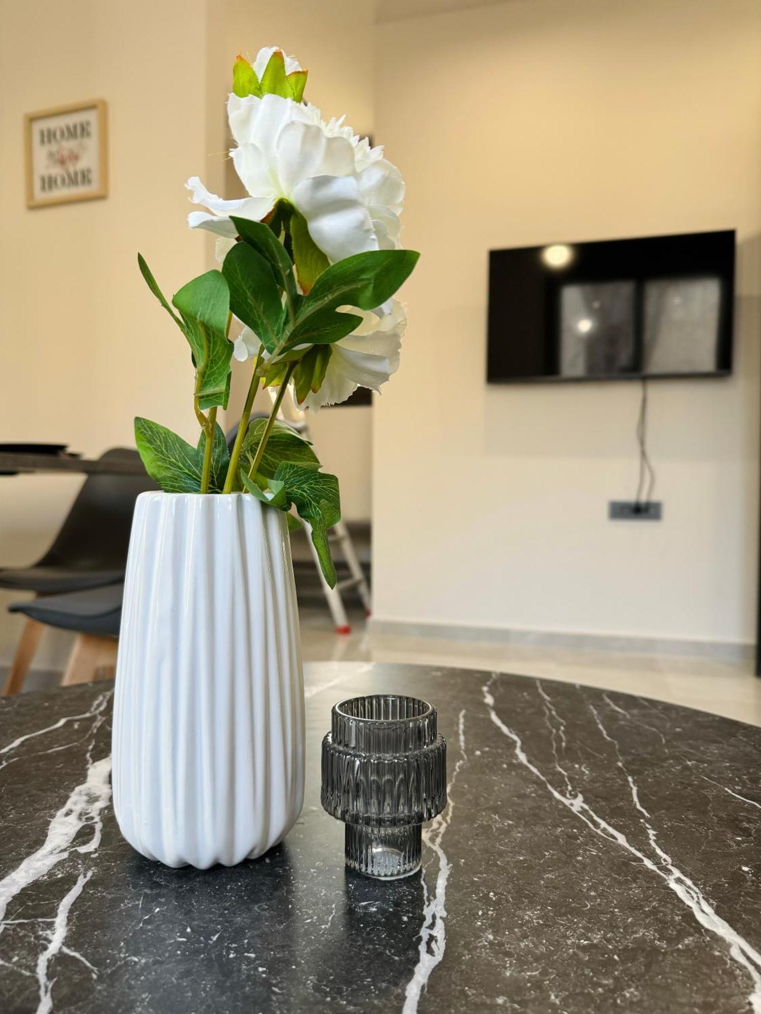 Spacious Apartment Near Monastiraki By Kozy Koala 雅典 外观 照片