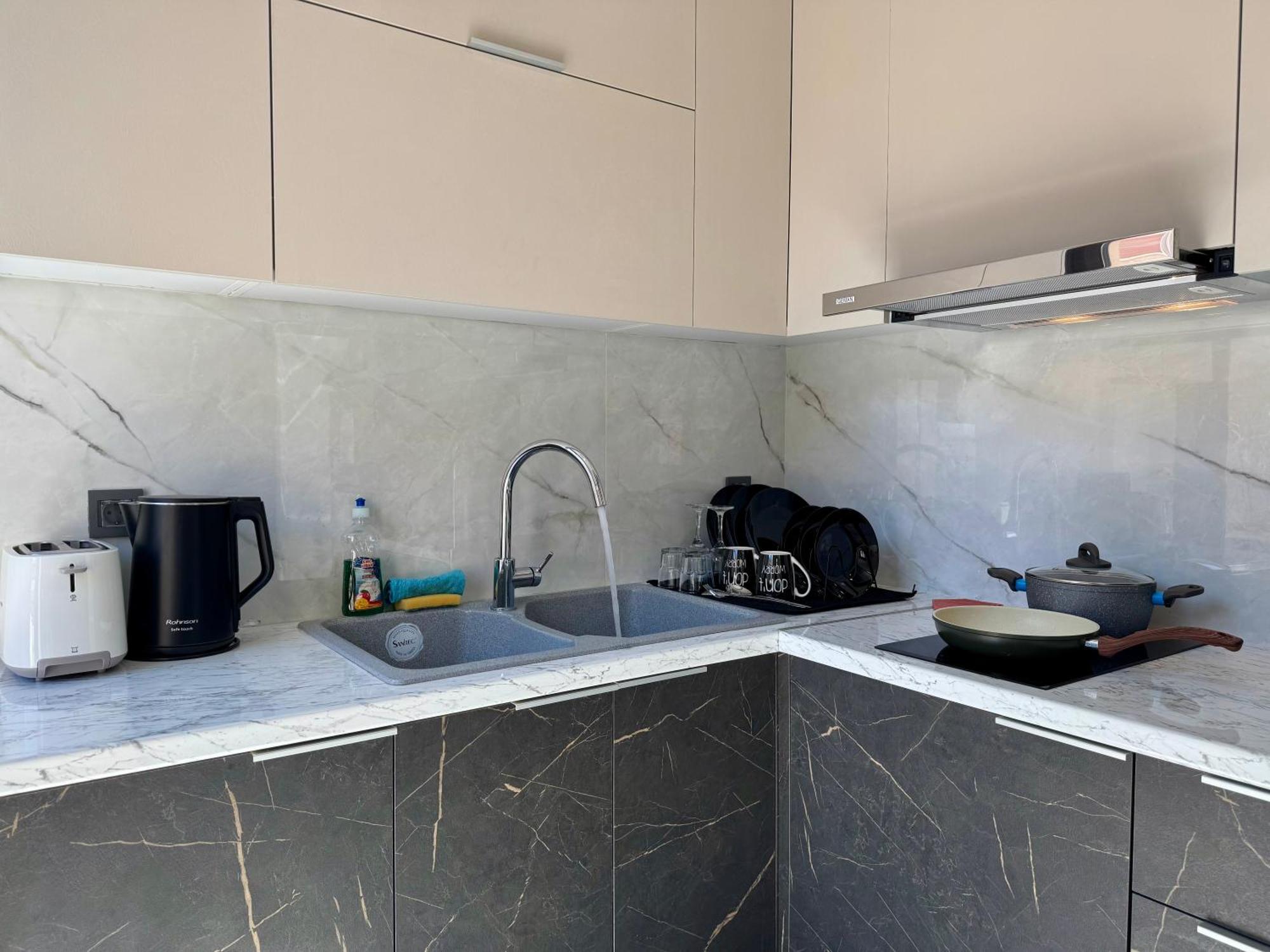 Spacious Apartment Near Monastiraki By Kozy Koala 雅典 外观 照片