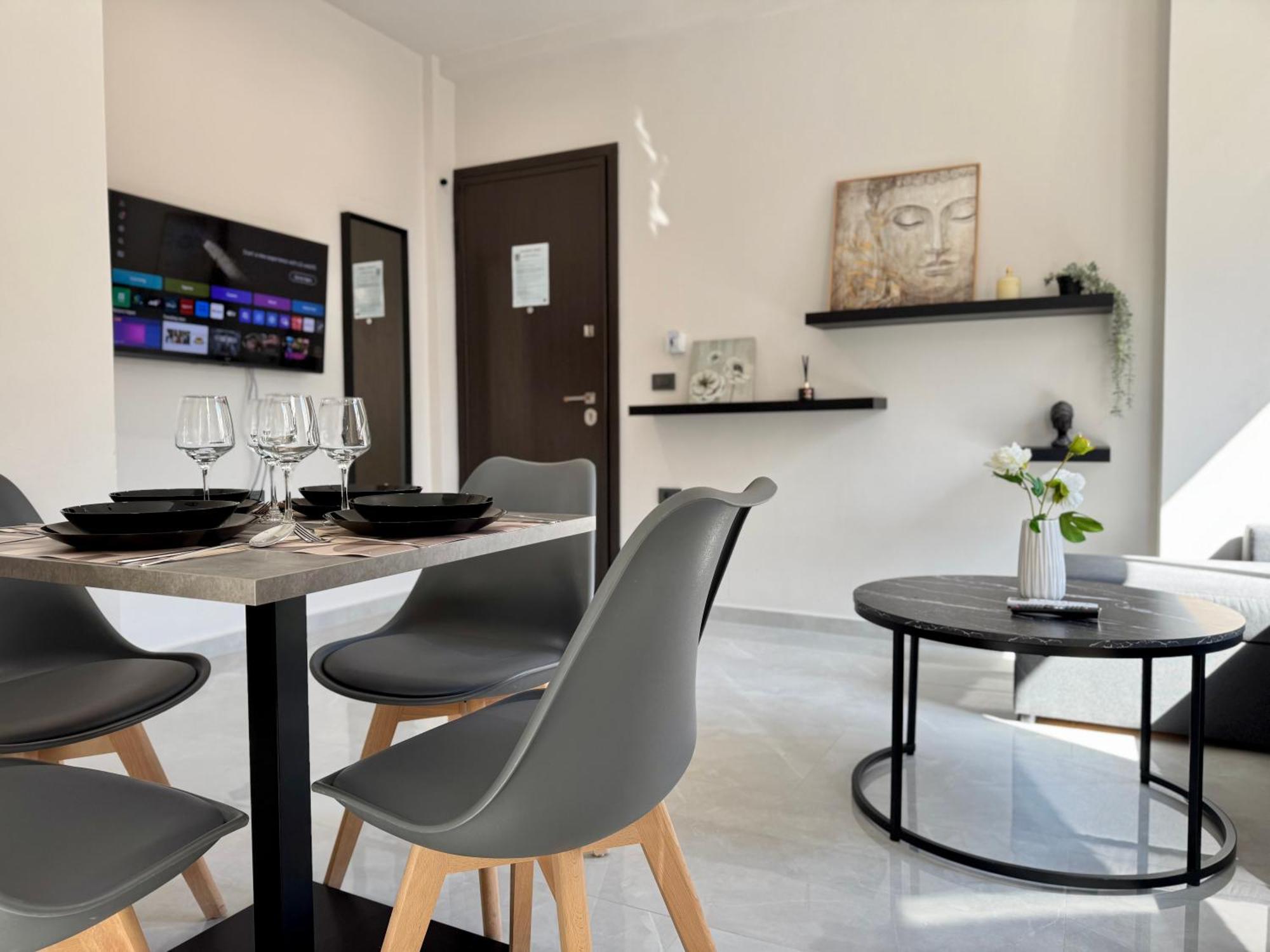 Spacious Apartment Near Monastiraki By Kozy Koala 雅典 外观 照片